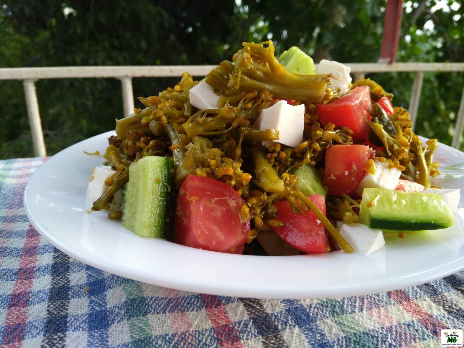 Brokoli Salatası: Standart Salatalardan Sıkılanlara 1 – Brokoli Salatası: Standart Salatalardan Sıkılanlara 1 – brokoli salatasi