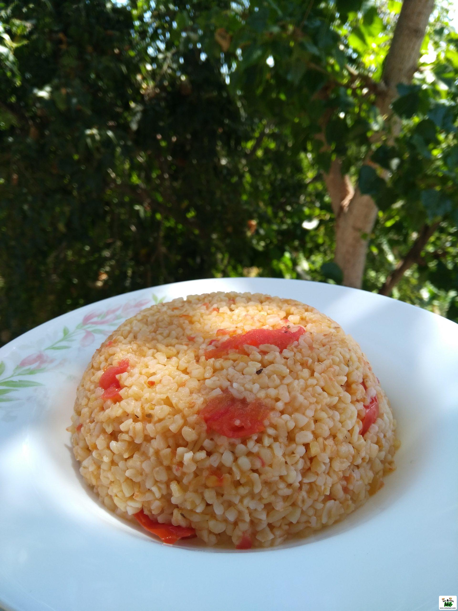 Domatesli bulgur pilavı 1 – Domatesli bulgur pilavı 1 – img 20190608 140928 scaled